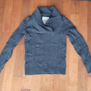 Tommy Hilfiger knit sweater